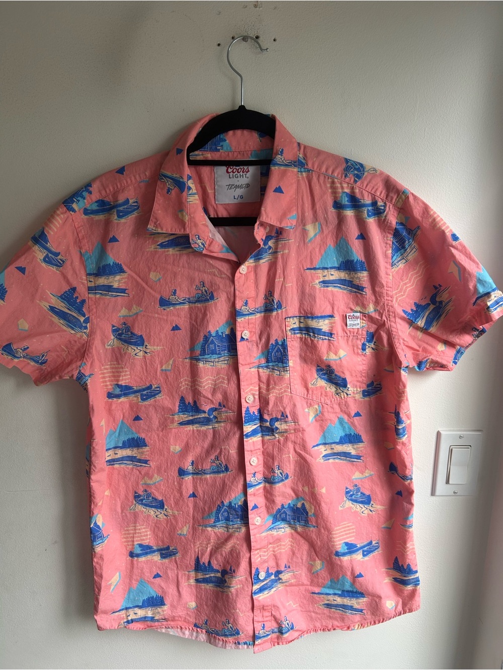 Coors Light X TEAMLTD Shirt Mens Large Pink Camping Canoe Cabin Button Up Beer
